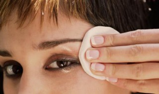 眼唇卸妆液可以卸全脸吗 眼唇卸妆液可以卸全脸吗图片