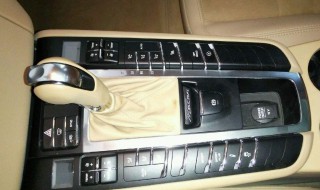 保时捷停车后怎么挂挡（保时捷停车后怎么挂挡位）