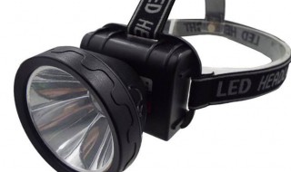 夜钓用的头灯什么光好（夜钓用什么灯好什么灯光好）