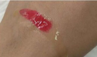 卸妆油的正确用法是什么(卸妆油的使用)