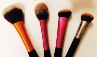 散粉刷第一次使用如何清洗 散粉刷洗了怎么弄干