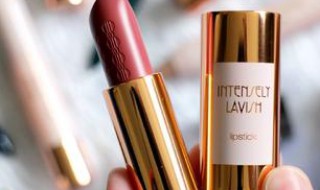 新口红上面一层蜡如何去除 口红表面的蜡如何修复