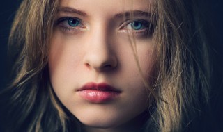 女生月经推迟的原因有什么（女生月经推迟的原因有什么影响）