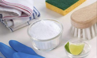 小苏打放鞋里烧脚吗（小苏打放鞋里烧脚吗有毒吗）