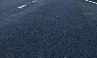 没划线的车道怎么行驶（没划线的车道怎么行驶视频）