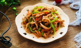 牛柳炒圆葱的做法(牛肉炒洋葱的做法)