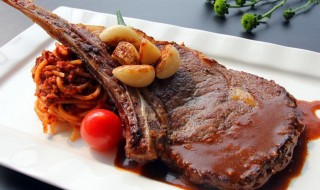 牛排烤蒜怎么做（牛排烤蒜怎么做才好吃）