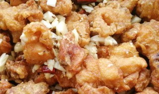 蒜香烧鸡块的做法 蒜香烧鸡块的做法窍门