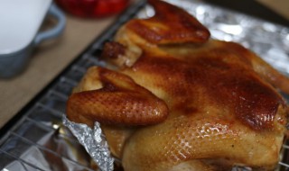 烧鸡怎么做让人念念不忘（烧鸡怎么做让人念念不忘呢）