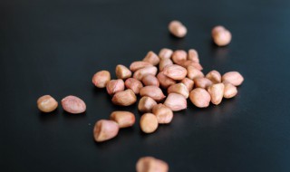 吃花生有啥好处 吃花生有什么好处和坏处吗