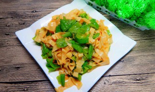 薄饼炒豆皮做法窍门（薄饼炒豆皮做法窍门是什么）