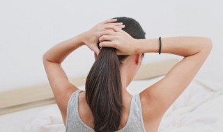 给女生编头发的方法（女生如何编头发大全简单）