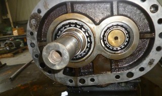 货车启动马达抱死怎么解决（货车启动马达坏了怎么着车）