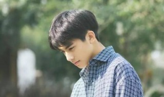 男生学校拍照技巧(男生学校拍照姿势)