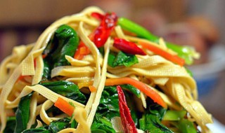 菠菜拌豆皮教程 豆皮拌菠菜窍门