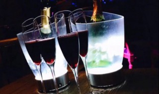 适合女生喝酒的句子发朋友圈 适合女人喝酒发朋友圈的句子