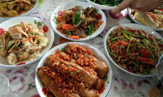 形容吃好的喝好的句子 形容吃好的喝好的句子简短