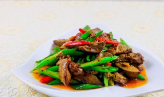 鸡肝怎么做不会变硬（鸡肝怎么做不干）