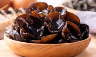 凉拌爽脆黑木耳步骤（凉拌黑木耳窍门）