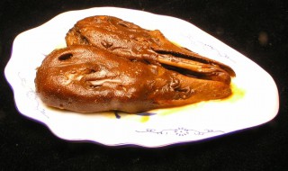 酱鹅头腌制方法（酱鹅头腌制方法视频）