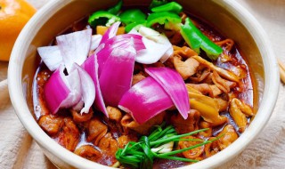 红烧肥肠面的做法步骤（肥肠面的做法窍门）