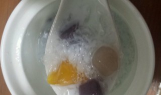 芋圆椰汁燕窝捞步骤（椰子燕窝的做法窍门）