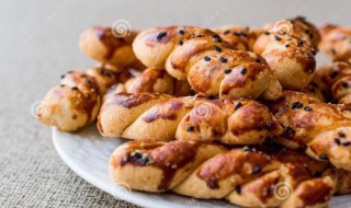 怎么做茴香小麻花 怎么做茴香小麻花窍门