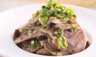 烧椒郡肝凉菜怎么做的（青椒郡肝的做法）