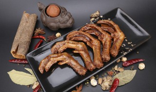 卤水鸭掌步骤（如何做卤水鸭掌）