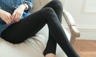 踩脚裤老是滑出来怎么办(踩脚裤总往下滑怎么办)