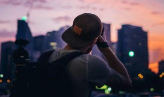 描写性格和脾气的句子 描写性格和脾气的句子英语