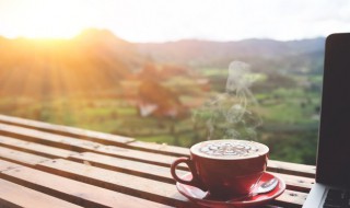 早安心语简单一句话说说（早安简单一句话说说心情短语）