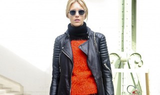 皮衣有味道怎么处理（皮衣有味道怎么处理干净）