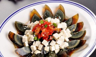 夏天皮蛋腌制方法（夏天皮蛋腌制方法视频）