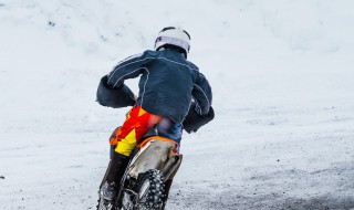 摩托车冬天暖车的正确方法 摩托车冬天暖车的正确方法视频