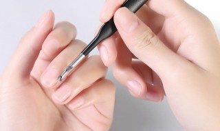 美甲去死皮方法（美甲去死皮方法图解）