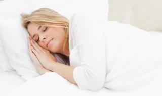 梦见自己嘴出血是什么意思（梦到自己嘴里出血）