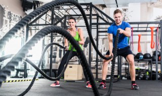 手臂力量太弱怎么锻炼（投篮手臂力量太弱怎么锻炼）