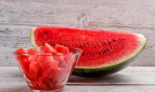 西瓜的英文（西瓜的英文怎么读）