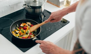 鸡菌怎么炒好吃（鸡菌怎么炒好吃又简单）