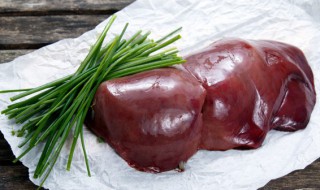 炒猪心的做法 洋葱炒猪心的做法