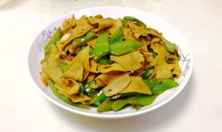 尖椒炒豆皮的家常做法 尖椒炒豆皮的家常做法大全