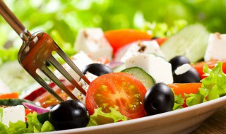 番茄鲜虾煲的做法（番茄豆腐鲜虾煲）