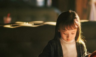 翻云覆雨是什么意思（翻云覆雨是什么意思,有什么典故）