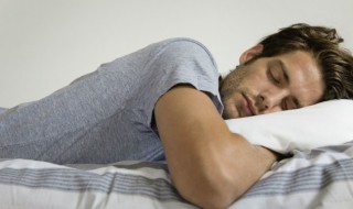 做梦梦见大蟒蛇什么意思（梦见大蟒蛇是什么意思呢）