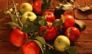 梦到苹果是什么意思（女人梦到苹果是什么意思）