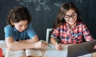 蹀躞不下是什么意思 不下啥意思