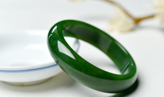 镯怎么读 斶怎么读