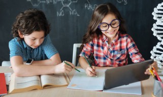 锷怎么读 镌怎么读音