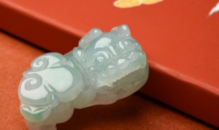 貔貅的头应该朝向哪个方向（貔貅的头应该朝向哪个方向开）